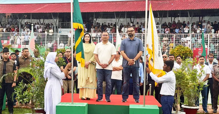 উদ্বোধনী অনুষ্ঠানে তারেক রহমান, তার সহধর্মিণী ডা. জুবাইদা রহমান এবং আমিনুল হক